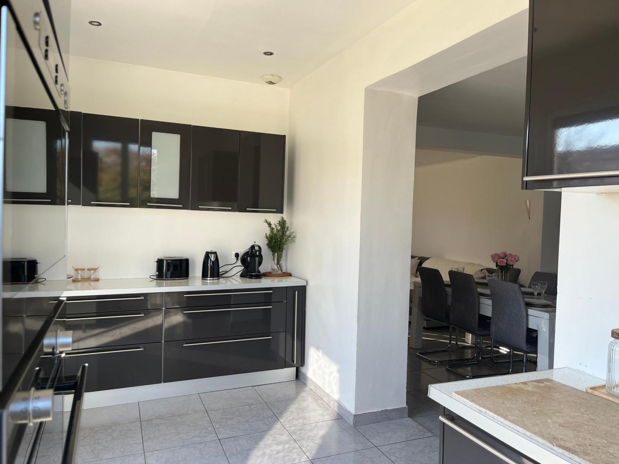 Climatise Avec Piscine Et Jacuzzi Holiday home Carpentras